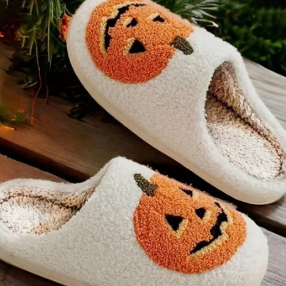 Pumpkin slippers for autumn - Picture 2 of 5